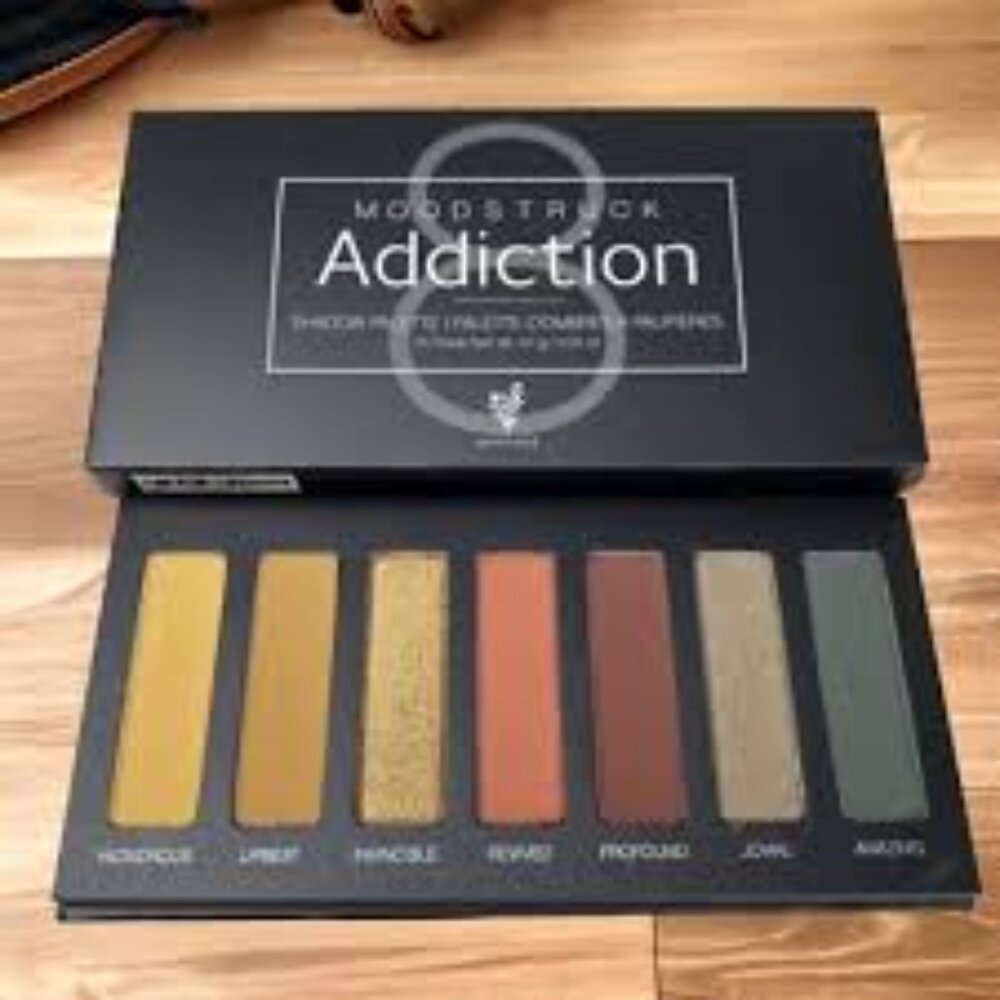Younique Moonstruck Addiction Eyeshadow Palette 8 BRAND NEW in PKG